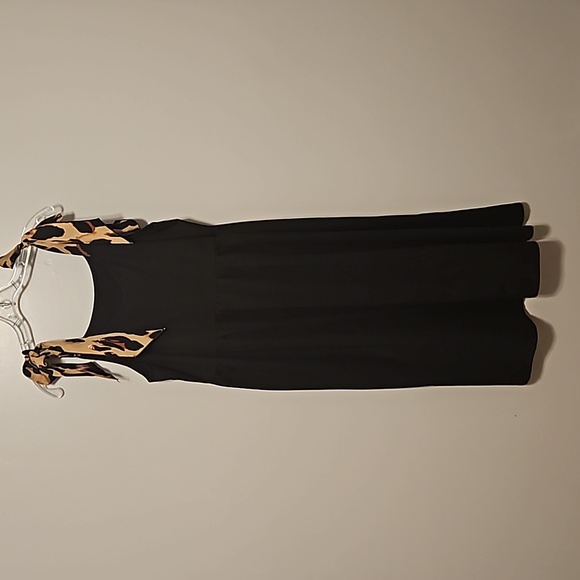 Shein dress - Picture 2 of 4